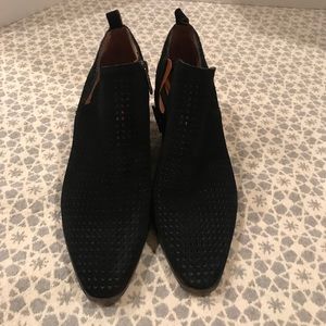 Franco Sarto Dingo Black Suede bootie Size 10
